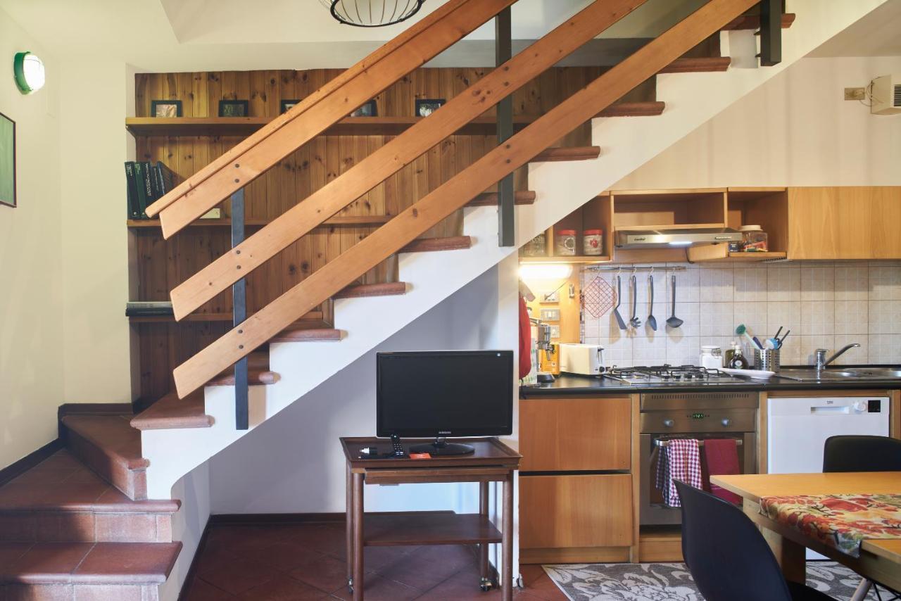 Little Brick House On Siena Hills With Balconies Apartman Kültér fotó