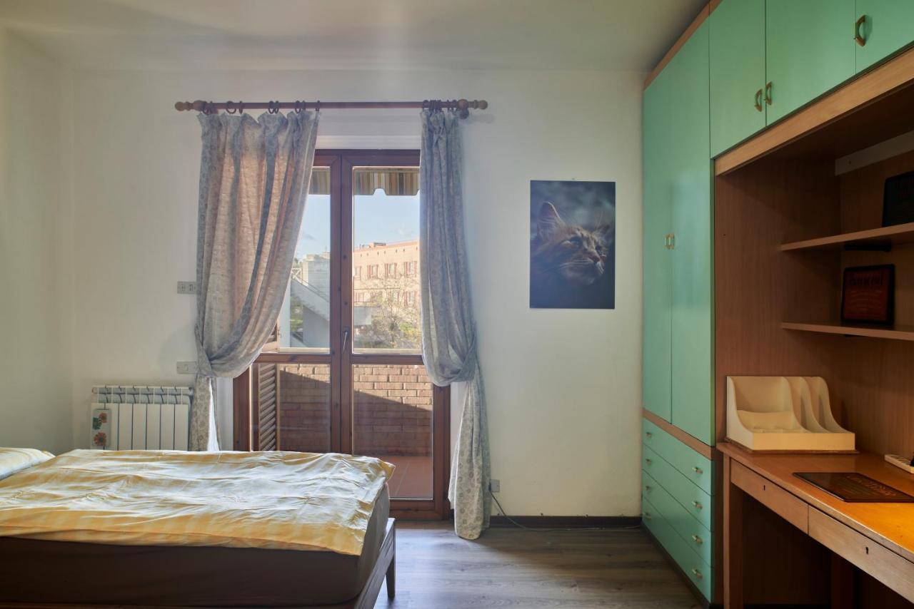 Little Brick House On Siena Hills With Balconies Apartman Kültér fotó