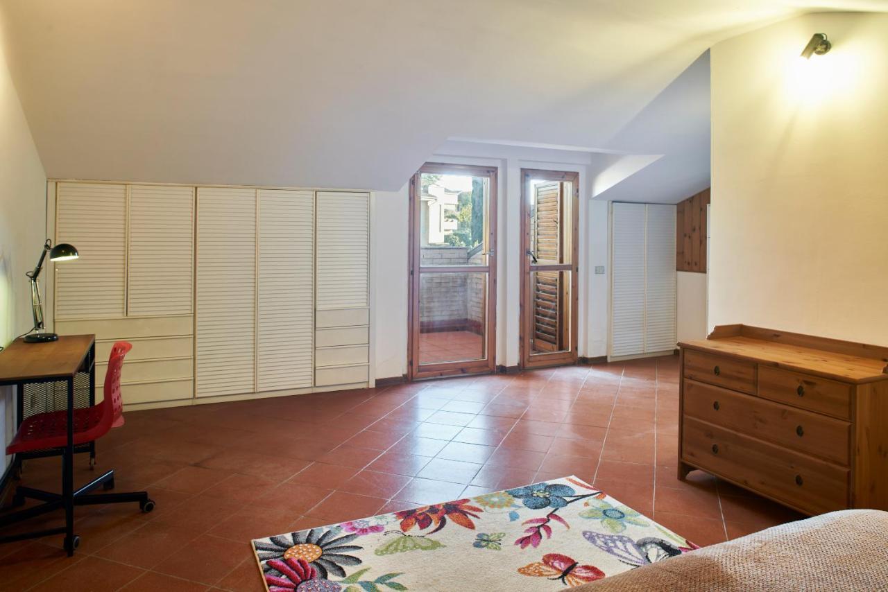 Little Brick House On Siena Hills With Balconies Apartman Kültér fotó